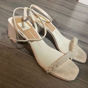 Dolce vita Zalima Sandal size 8.5. Worn once!!!